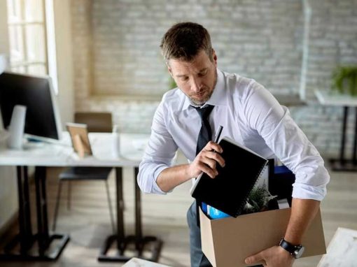 Cinco consejos para un trabajador que ha sido despedido de su trabajo Cinco consejos para un trabajador que ha sido despedido de su trabajo